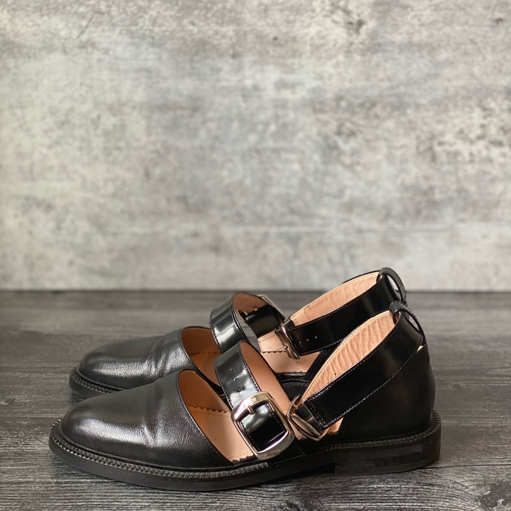 Inch2 Black Caviar Sandals